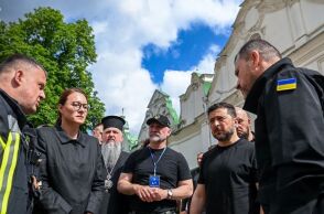 «Δεν θα γονατίσουμε»: Ο Μητροπολίτης Επιφάνιος στην ATHENS VOICE μετά το χτύπημα στη Λαύρα