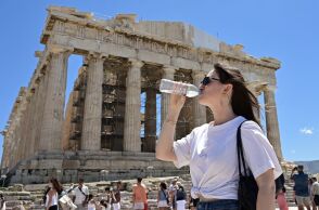Καιρός: Σε τροχιά ανόδου η θερμοκρασία με το θερμόμετρο να δείχνει έως 35 βαθμούς - Σποραδικές νεφώσεις με τοπικές βροχές το μεσημέρι στα βόρεια ορεινά.