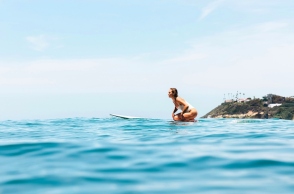 Sup Yoga στις παραλίες της Αθήνας