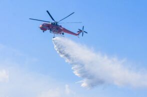 Κορινθία: Υπό έλεγχο τέθηκε η δασική πυρκαγιά στη Σκαλωσιά - Άμεση ήταν η επέμβαση των επίγειων και εναέριων δυνάμεων της Πυροσβεστικής