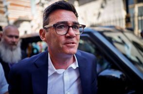 Ο Άντι Μπέρναμ υπόσχεται «τη μεγαλύτερη ανακατανομή εξουσίας» στη σύγχρονη Βρετανία