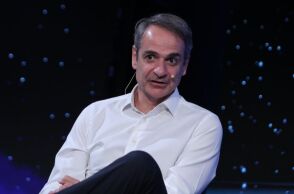 Στο Λονδίνο ο Κυριάκος Μητσοτάκης - Παρακολουθεί τον αγώνα της Μαρίας Σάκκαρη στο Wimbledon 