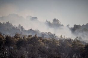 Meteo: Η φωτιά στην Οινόη δημιούργησε τον δικό της καιρό - Τι είναι η πυροεπαγωγή