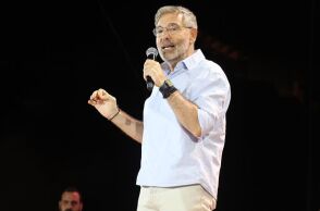 Ο Θοδωρής Αθερίδης μίλησε για τον αλκοολισμό: «Έφτασε το παιδί μου 9 χρονών μέσα σε μια θολούρα»