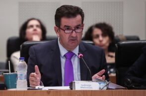 Ο δήμαρχος Άργους-Μυκηνών σχολιάζει την προφυλάκιση των δύο αστυνομικών που πυροβόλησαν τον 20χρονο - Τι αναφέρει σε ανάρτησή του ο Γιάννης Μαλτέζος