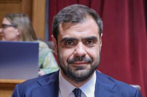 Ο Παύλος Μαρινάκης ανέφερε ότι οι μετανάστες στη Λέσβο μειώθηκαν από 19.000 σε 277 και ότι οι αφίξεις έχουν πέσει κατά 94% από το 2015 