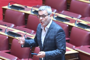 Χάρης Μαμουλάκης