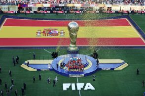 Η FIFA αναμένεται να ανακοινώσει έσοδα-ρεκόρ 15 δισ. δολαρίων από το Μουντιάλ 2026 υπερβαίνοντας τις προβλέψεις και ενισχύοντας τη θέση του Τζιάνι Ινφαντίνο.