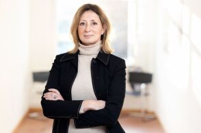 Η επιστήμονας Κατερίνα Χαρβάτη τιμάται με το Albert Einstein World Award for Science 2026 για τη διεθνώς αναγνωρισμένη συμβολή της στην παλαιοανθρωπολογία.
