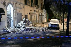 Ζημιές από τον σεισμό σε κτίρια στο Ποτσουόλι, δίπλα στη Νάπολη