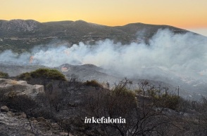 Φωτιά στην Κεφαλονιά: Συναγερμός για αναζωπύρωση στον Κατελειό