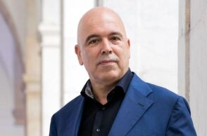 Κωνσταντίνος Καραχάλιος: Ο άνθρωπος που κήρυξε πόλεμο στον αλγοριθμικό εθισμό των παιδιών 
