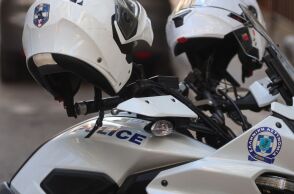 Σύλληψη 25χρονου στη Θεσσαλονίκη: Η 7χρονη κόρη του βρέθηκε να περιπλανιέται μόνη της στο κέντρο της πόλης - Οδηγείται στη Δικαιοσύνη.