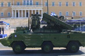 Ένας κακός γείτονας δεν θέλει υστερίες. Θέλει εξοπλισμούς και συμμαχίες