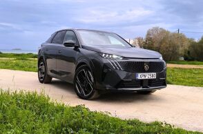 Αυτό είναι το Peugeot E-3008 Dual Motor AWD 325 hp με καινοτομίες που φέρνουν επανάσταση στην ηλεκτρική κινητικότητα