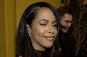 Η τραγουδίστρια Aaliyah