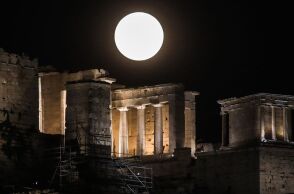 Πανσέληνος Αυγούστου 2026: Ανοιχτοί απόψε 126 αρχαιολογικοί χώροι με ελεύθερη είσοδο 