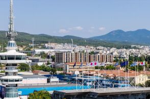 Η 90ή ΔΕΘ ανοίγει σήμερα στη Θεσσαλονίκη με τιμώμενη χώρα την Ιαπωνία, περισσότερους από 1.000 εκθέτες και δεκάδες παράλληλες εκδηλώσεις.
