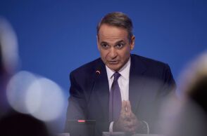 Στη συνέντευξη Τύπου της 90ής ΔΕΘ, ο πρωθυπουργός υπερασπίστηκε το πακέτο των εξαγγελιών, απέκλεισε νέα δημοσιονομική χαλάρωση και έστειλε σαφή πολιτικά μηνύματα προς αντιπολίτευση, Σαμαρά και Τουρκία