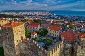 Νέους ιστορικούς περιπάτους σε σημαντικά σημεία της πόλης διοργανώνει το Κέντρο Ιστορίας Θεσσαλονίκης από τον Σεπτέμβριο έως τον Νοέμβριο.