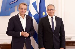 Ο Κυριάκος Μητσοτάκης συναντήθηκε με τον γενικό διευθυντή της Unesco - Συζήτησαν την επανένωση των Γλυπτών του Παρθενώνα και την ενίσχυση της ελληνικής γλώσσας
