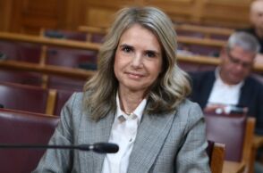 Η Μιλένα Αποστολάκη ζητά μέτρα για την εφαρμογή της απόφασης του Αρείου Πάγου σχετικά με τους τόκους στις ρυθμίσεις του νόμου Κατσέλη.