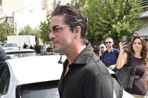 Νίκος Οικονομόπουλος 
