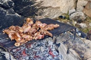 Μαγειρέματα της φωτιάς με Ορεινό Ηπείρου στις κορφές των Τζουμέρκων