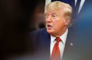 ABC, CBS, NBC και Fox στο πλευρό του CNN - «Παγώνουν» την τηλεοπτική κάλυψη του Τραμπ