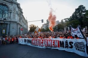 Ισπανία: «Νίκη» για τη 87χρονη Μαρικάρμεν - Επιστρέφει στο σπίτι της μετά τη μαζική κατακραυγή