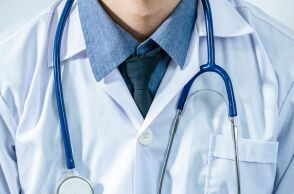 Συνελήφθη 52χρονος γυναικολόγος για πορνογραφία ανηλίκων: Εκατοντάδες φωτογραφίες και βίντεο στις συσκευές του