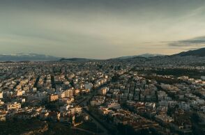 Πώς άλλαξαν οι μισθοί στην Ελλάδα από το 2019 - Οι κλάδοι με τις μεγαλύτερες αυξήσεις