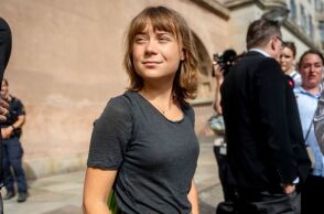 Στις μαθητικές κινητοποιήσεις στη Γαλλία συμμετείχε η ακτιβίστρια Γκρέτα Τούνμπεργκ, καταγγέλλοντας την υποχρηματοδότηση της παιδείας.
