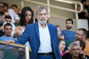 Πέθανε ο Γιώργος Βαρδινογιάννης σε ηλικία 90 ετών 