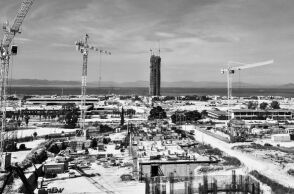 Business Backstage: Η διαδοχή στη Lamda, οι συμφωνίες εκατομμυρίων και η ανησυχία του Μυτιληναίου