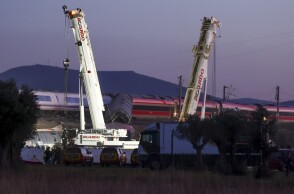 Πολύνεκρη σύγκρουση τρένων στην Ισπανία