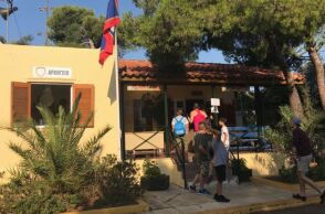 Δήμος Αθηναίων: Μνημόνιο συνεργασίας με το υπουργείο Εξωτερικών για φιλοξενία παιδιών της ομογένειας σε θερινές κατασκηνώσεις.