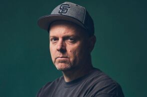 Ο DJ Shadow γιορτάζει τα 30 χρόνια του ιστορικού άλμπουμ «Endtroducing» με νέα επανέκδοση στις 18 Σεπτεμβρίου και μια μεγάλη επετειακή περιοδεία