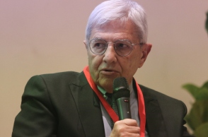 Τάσος Γιαννίτσης: Μια άξια υποψηφιότητα, μια οφειλόμενη αναγνώριση