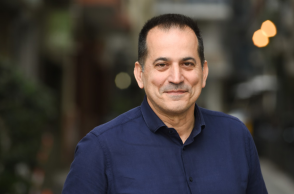 Ο Σπύρος Πέγκας συζητά με τον Γιάννη Μπουτάρη και τον Σταύρο Θεοδωράκη