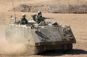 Έληξε στις 13:00 (ώρα Ισραήλ και Ελλάδος) η νέα διορία που είχε δώσει ο ισραηλινός στρατός στους κατοίκους της πόλης της Γάζας και της βόρειας Γάζας, προκειμένου να απομακρυνθούν προς τον νότο.