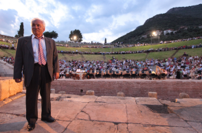 Πέτρος Θέμελης: Την Τετάρτη στην Αθήνα η κηδεία του, την Πέμπτη στην Αρχαία Μεσσήνη η ταφή του