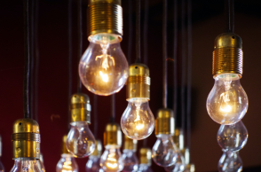 Eνεργειακά ευάλωτοι καταναλωτές: Όσα πρέπει να ξέρετε για για την έκτακτη ενίσχυση 