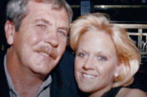 Σαν σήμερα: Η «μαύρη χήρα του διαδικτύου» οργανώνει τη δολοφονία του άνδρα της