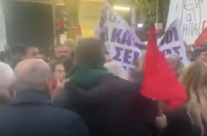 Πολυτεχνείο: Ένταση στην πορεία μεταξύ φοιτητικών συλλόγων και υποστηρικτών του Στ. Κασσελάκη