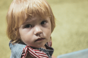 Παιδιά σε συνθήκες Ντίκενς στη σύγχρονη Αγγλία – Η φτώχεια έγινε η νέα κανονικότητα