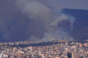 Φωτιά στην Πολυτεχνειούπολη: Ποιοι δρόμοι έχουν κλείσει - Στάλθηκε 112 για ετοιμότητα