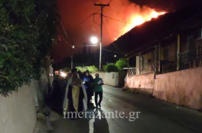 Λιτανεία στη Ζάκυνθο για να σβήσει η φωτιά 