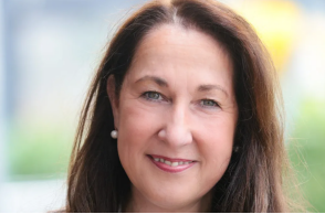 Γερμανία: Η δήμαρχος Ίρις Στάλζερ βασανίστηκε για ώρες από τη θετή της κόρη 