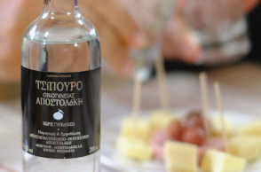 Τσίπουρο Αποστολάκη